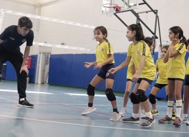 Fenerbahçe Spor Okulları Voleybol Eğitimi